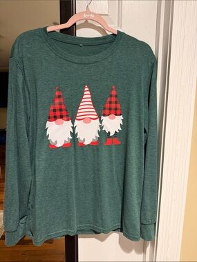 Green Long-Sleeve Gnome Graphic Tee